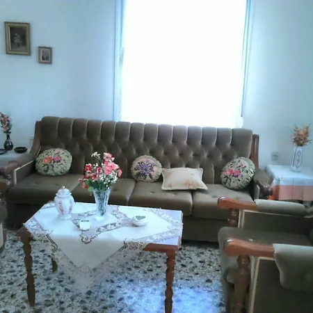 Tatil Evi Johnny & Helena's House Kalampáka
